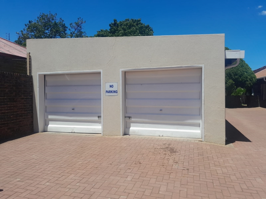 3 Bedroom Property for Sale in Rustenburg Central North West